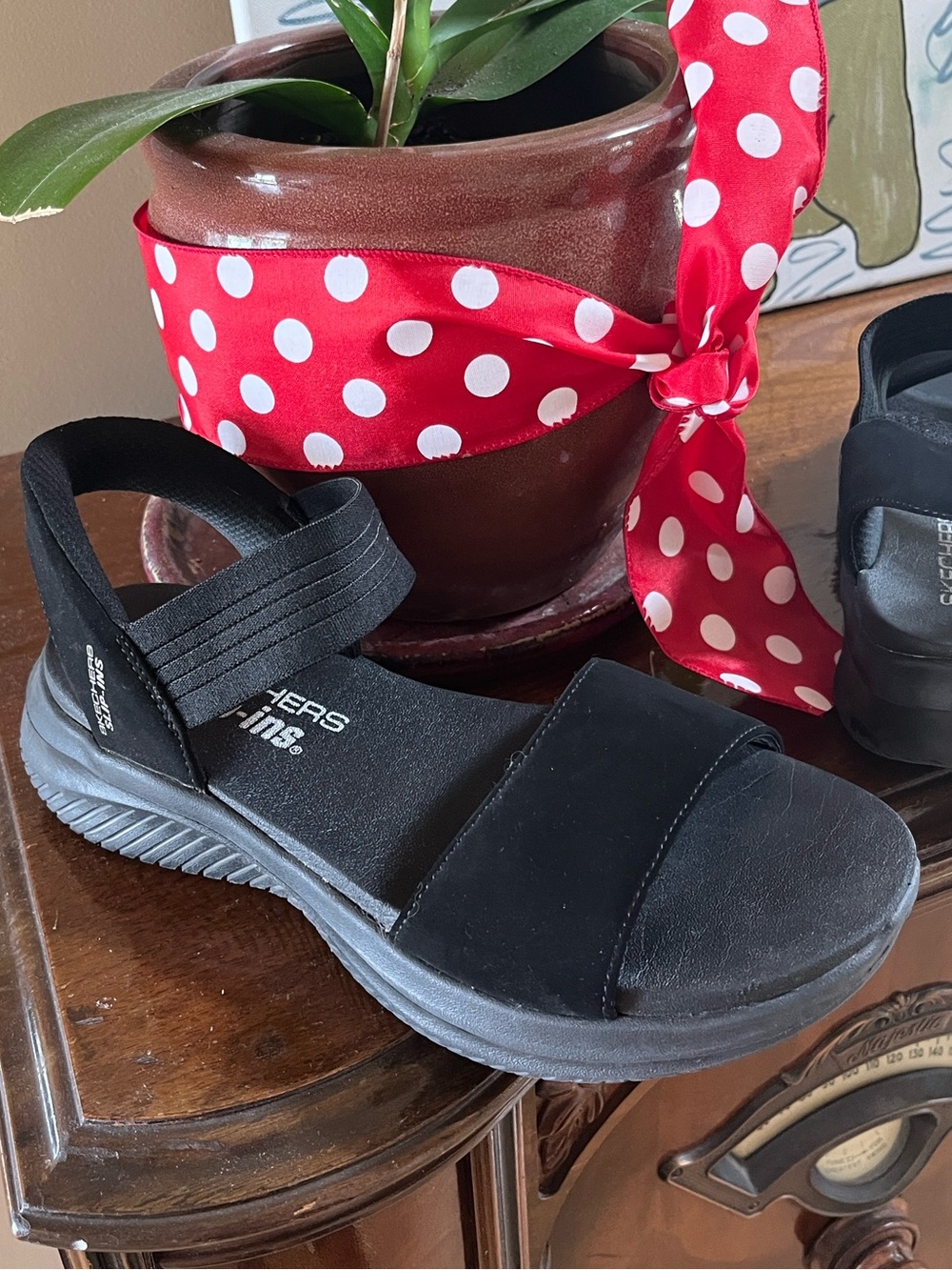 Sketchers Bobs Gala Slip Ins Sandals Black
